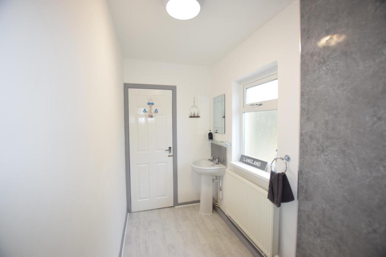1 Bedroom Holiday Let In The Heart Of West Wales Carmarthen Exterior photo